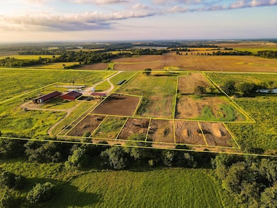 28714 E Nn Hwy, Sheldon, MO 64784 - photo 7