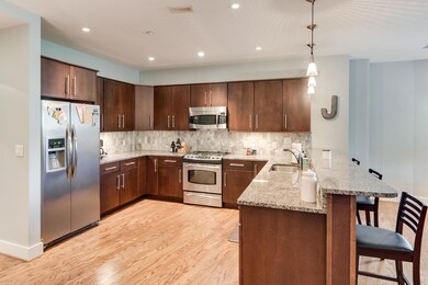 4_Cherokee_Blvd_214_08