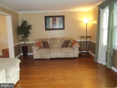 859 Phillips Rd, Warminster, PA 18974 - photo 7