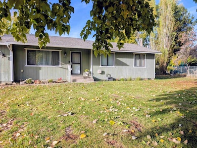 1321 E 4th St, Deer Park, WA 99006 - photo 3