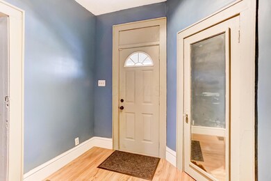 585 E Whittier St, Columbus, OH 43206 - photo 4