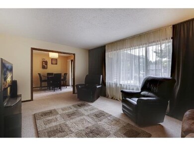 10380 Nathan Ln N, Maple Grove, MN 55369 - photo 3