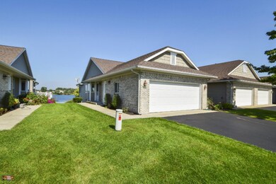 001-photo-front-view-7597379