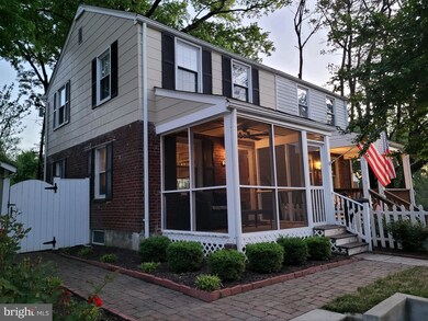 2703 Farmington Dr, Alexandria, VA 22303 - photo 4