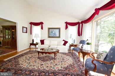 15237 Surrey House Way, Centreville, VA 20120 - photo 5