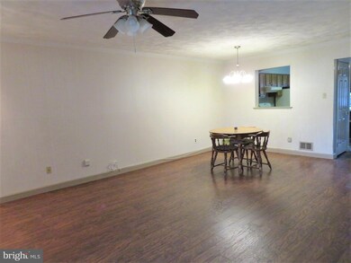 182 Leedom Way unit 12, Newtown, PA 18940 - photo 3