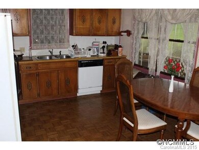 13 Mountain View Rd, Burnsville, NC 28714 - photo 7