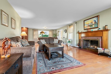 11 Wilson Ave, Wakefield, MA 01880 - photo 5