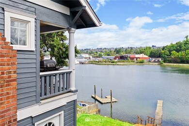 1953 E Day Island Blvd W, University Place, WA 98466 - photo 4