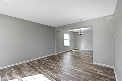 3153 Kelsey Cir, Indianapolis, IN 46268 - photo 6