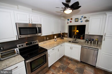 9721 Softwater Way, Columbia, MD 21046 - photo 2