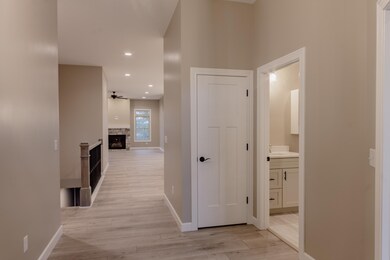 52075 Cloverleaf Dr W, South Bend, IN 46637 - photo 7