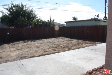 1502 W 153rd St, Compton, CA 90220 - photo 7