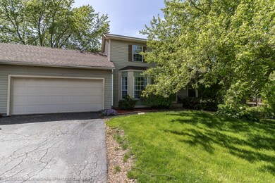 1377 Rennet Dr, Naperville, IL 60565 - photo 4