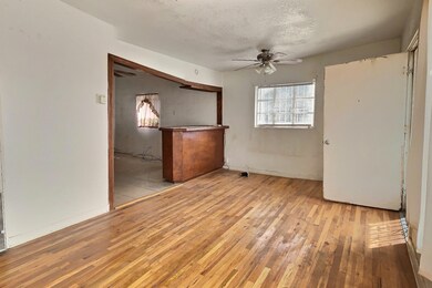 2915 Mountain Ave, El Paso, TX 79930 - photo 3