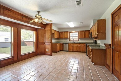 Large eat in Kitchen