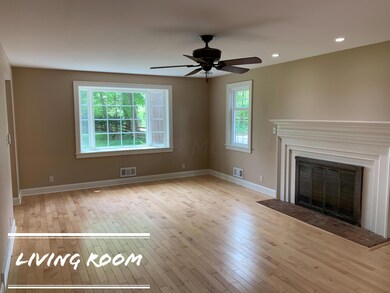 Hardlivingroom