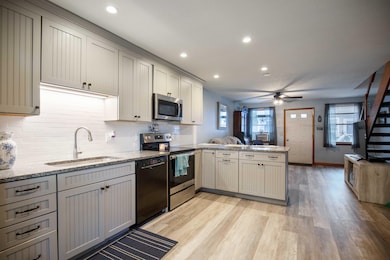 15 Francis St _2_ OOB_008