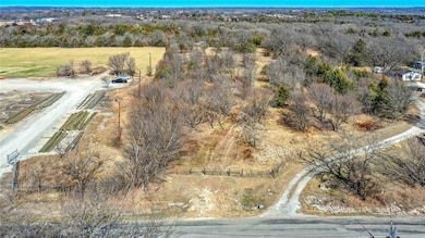 2257 Woodlake Rd, Denison, TX 75021 - photo 4