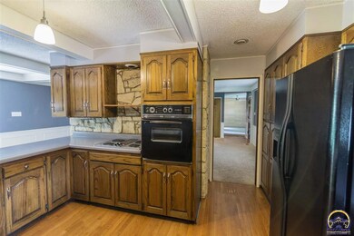 3525 SW Randolph Ave, Topeka, KS 66611 - photo 6