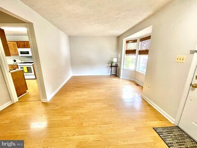 1104 Kings Crest Dr, Stafford, VA 22554 - photo 2