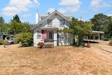 448 N 5th St, Central Point, OR 97502 - photo 3