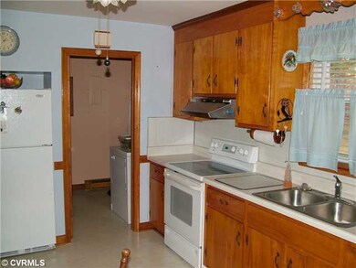 Land - smooth-top stove and refrigerator with ice-