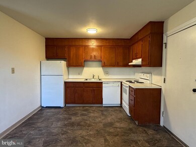 23 Orchard Hills Dr unit F, Boyertown, PA 19512 - photo 4