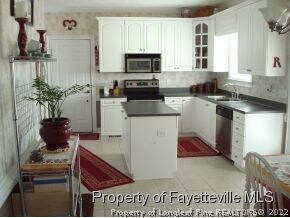 413 Thomas Dr, Fayetteville, NC 28304 - photo 6