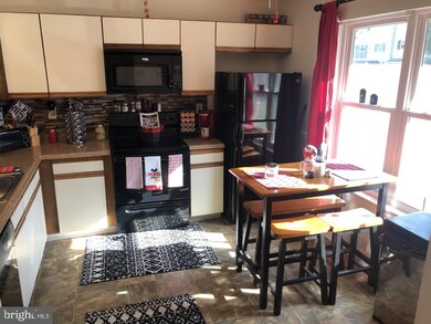 5118 W Woodmill Dr, Wilmington, DE 19808 - photo 3