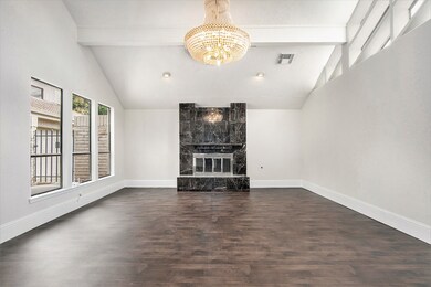 7935 Green Lawn Dr, Houston, TX 77088 - photo 5