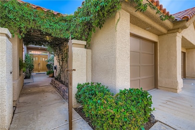 8229 Turtle Creek Cir, Las Vegas, NV 89113 - photo 3