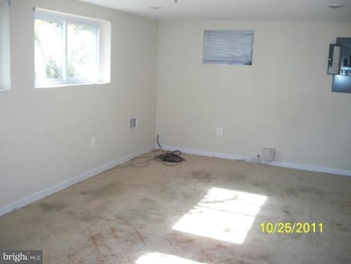 7020 Independence St, Capitol Heights, MD 20743 - photo 4