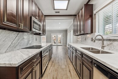 9400 Doliver Dr unit 60, Houston, TX 77063 - photo 7