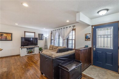 3102 E 25th St, Des Moines, IA 50317 - photo 6