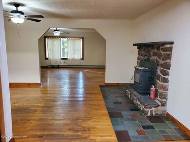 1615 Silver Maple Rd, Effort, PA 18330 - photo 5