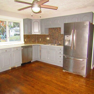 26 South St, Easthampton, MA 01027 - photo 6