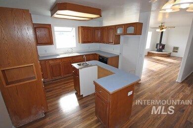 542 Robbins Ave, Twin Falls, ID 83301 - photo 5