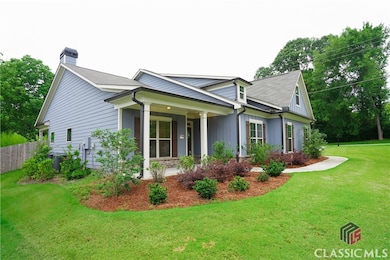 79 W Jefferson St, Hoschton, GA 30548 - photo 6