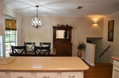 105 Iris Cir, Pineville, LA 71360 - photo 4