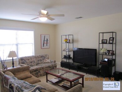 702 E Cedar St, Seguin, TX 78155 - photo 5