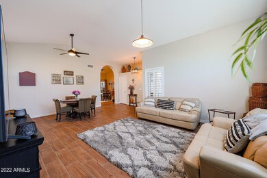 Formal living & dining