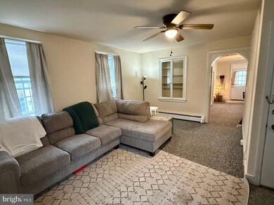 43 E Franklin St unit A, Greencastle, PA 17225 - photo 2