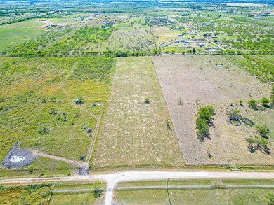 225 Paso Robles, Emhouse, TX 75110 - photo 2