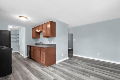 7-web-or-mls-1381-chesterton-square-s