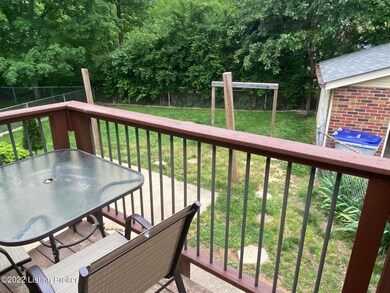 5506 Oakcreek Ln, Louisville, KY 40291 - photo 4