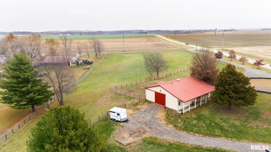 6065 Locust Rd, Delavan, IL 61734 - photo 7