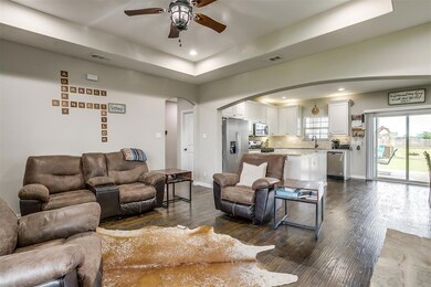 3420 Chinaberry Ln, Joshua, TX 76058 - photo 7