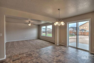 6642 E Gardenia Ln, Nampa, ID 83687 - photo 4