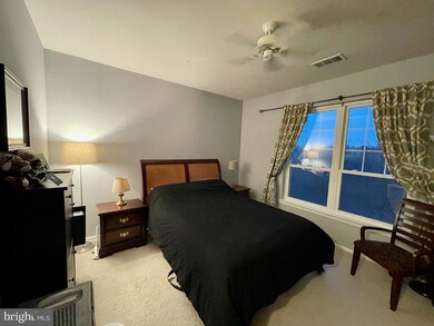 The Gates Of McLean unit 5404, McLean, VA 22102 - photo 4